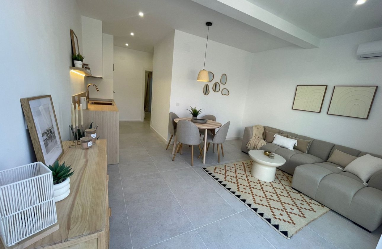 Resale - Villa -
Torrevieja - Torrevieja Centro