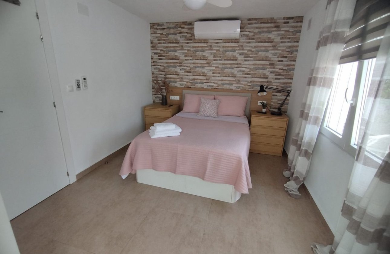 Resale - Villa -
Torrevieja - Torrevieja Centro