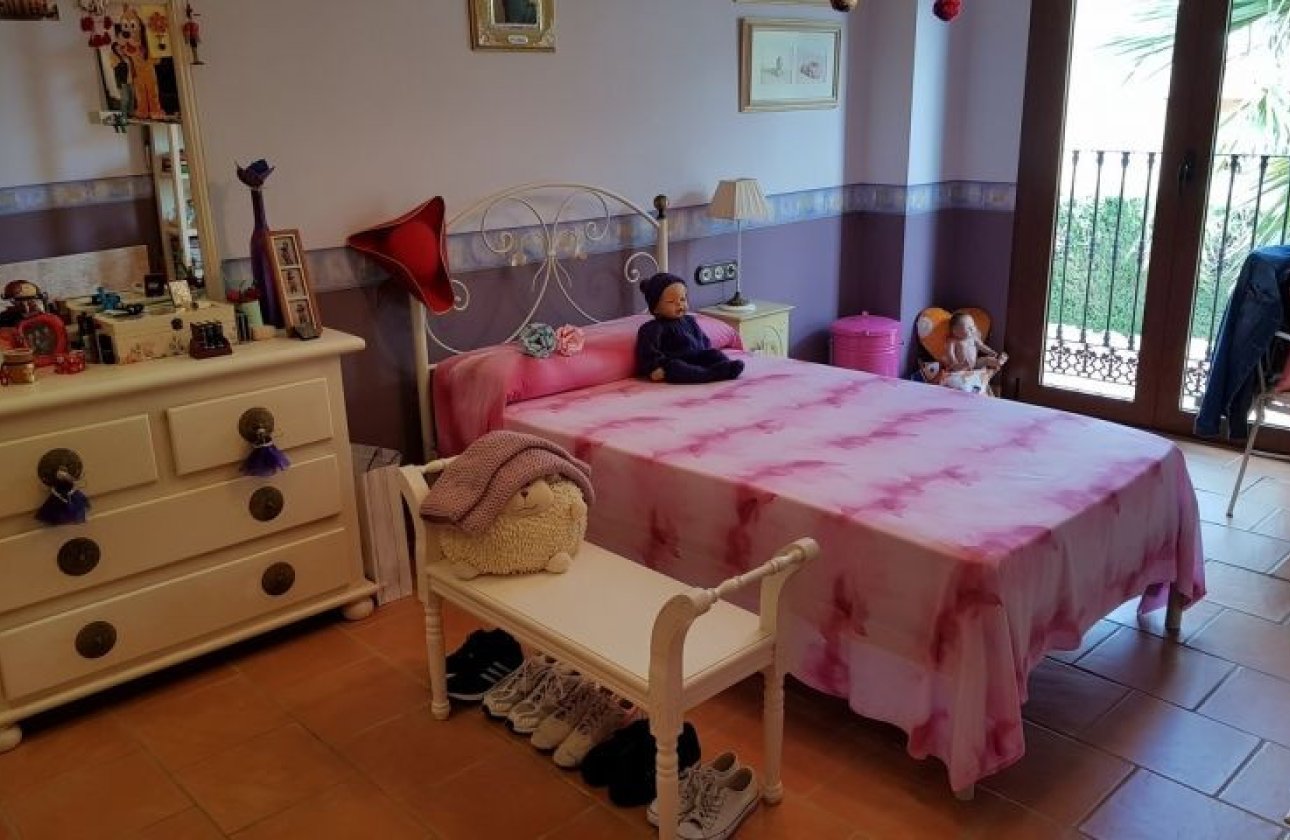 Resale - Villa -
Torrevieja - Torrevieja Centro