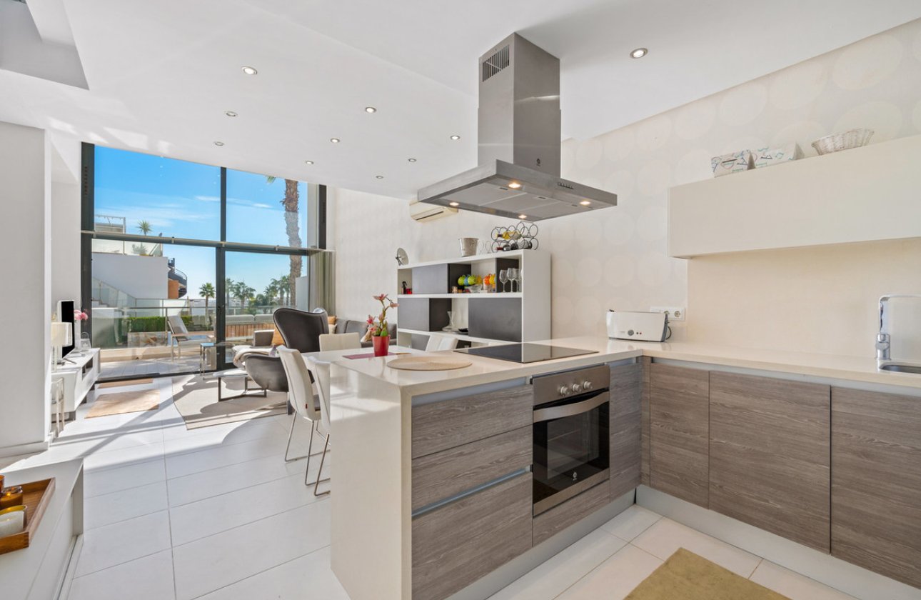 Resale - Villa -
Torrevieja - Torrevieja Centro