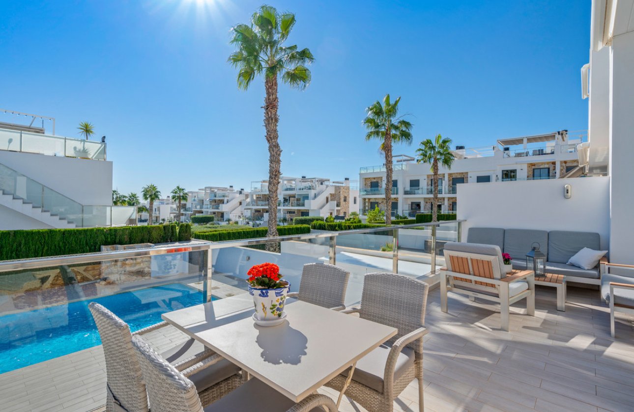 Resale - Villa -
Torrevieja - Torrevieja Centro
