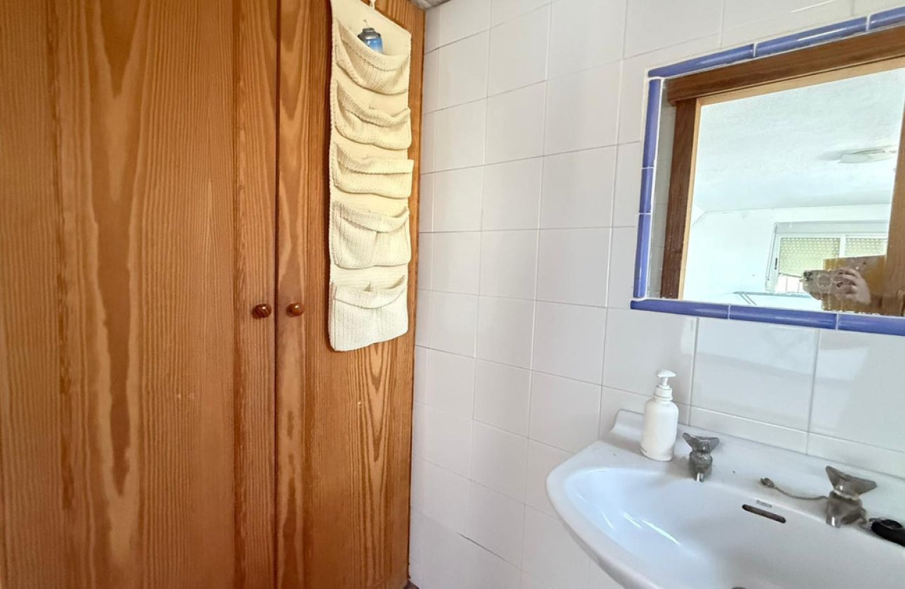 Resale - Villa -
Torrevieja - Torrevieja Centro