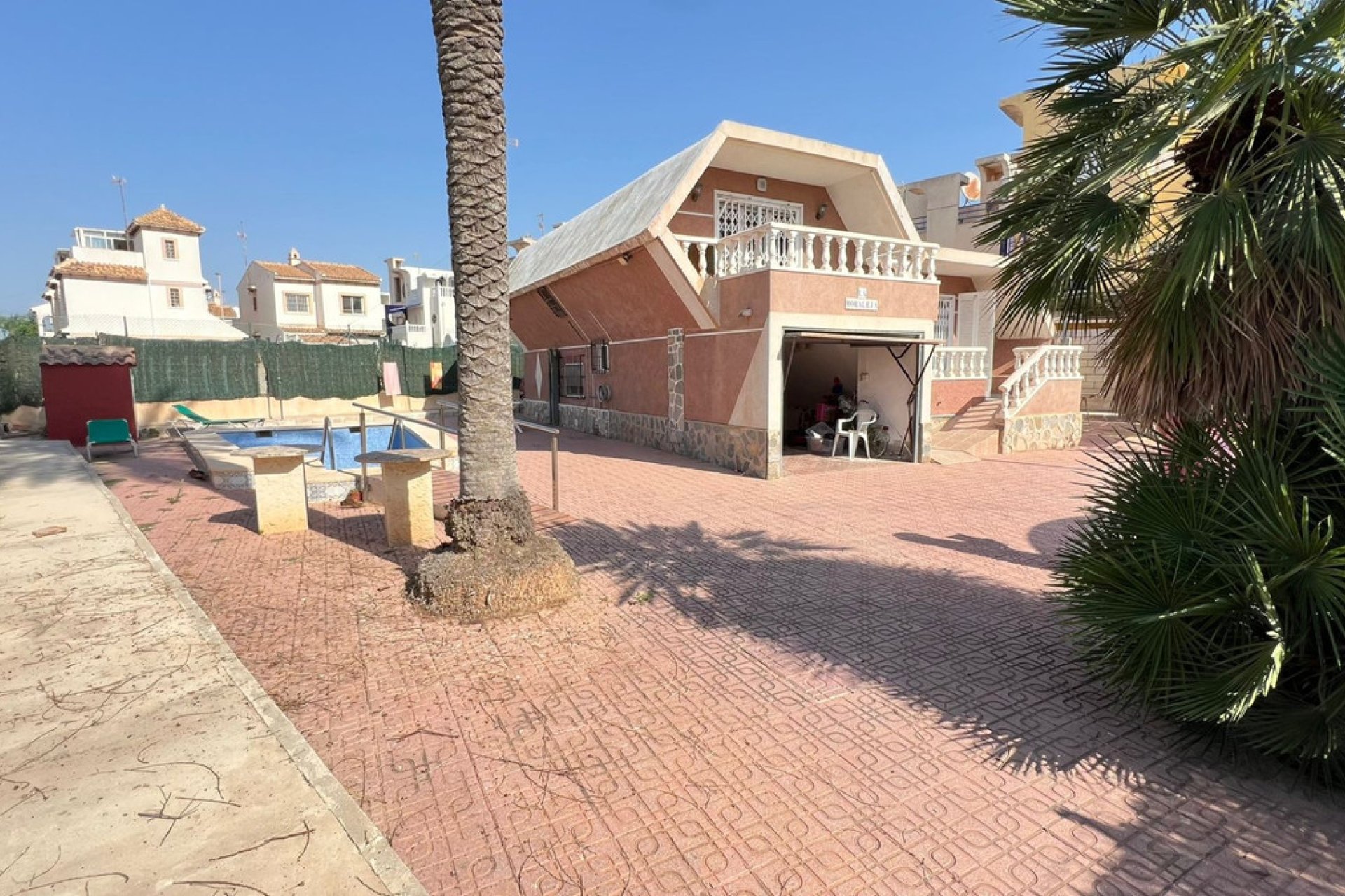 Resale - Villa -
Torrevieja - Torrevieja Centro