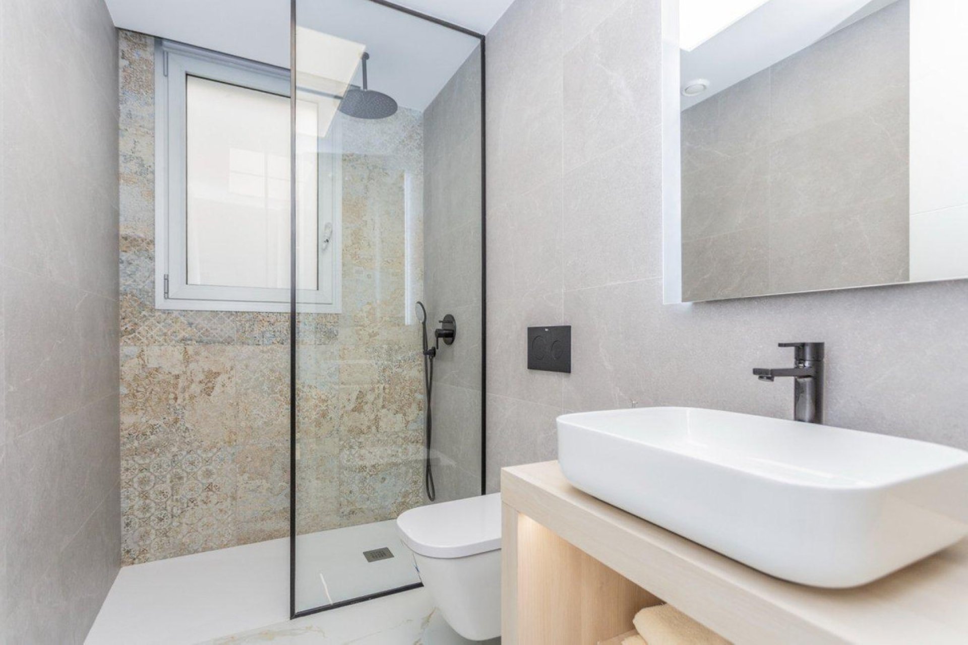 Resale - Villa -
Torrevieja - Torrevieja Centro