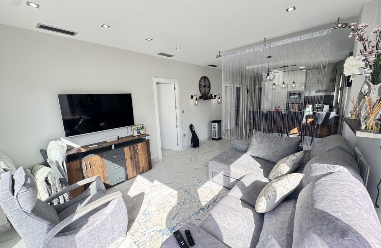 Resale - Villa -
Villamartin