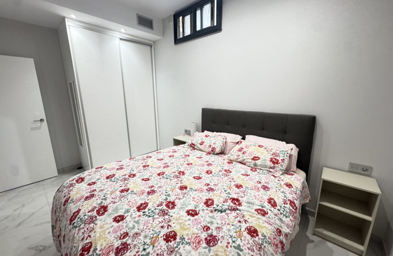 Resale - Villa -
Villamartin