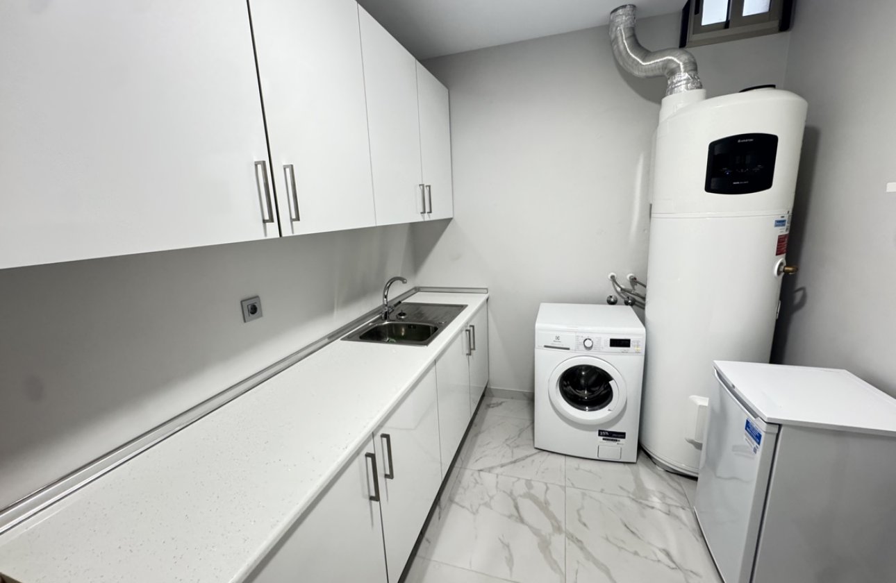 Resale - Villa -
Villamartin