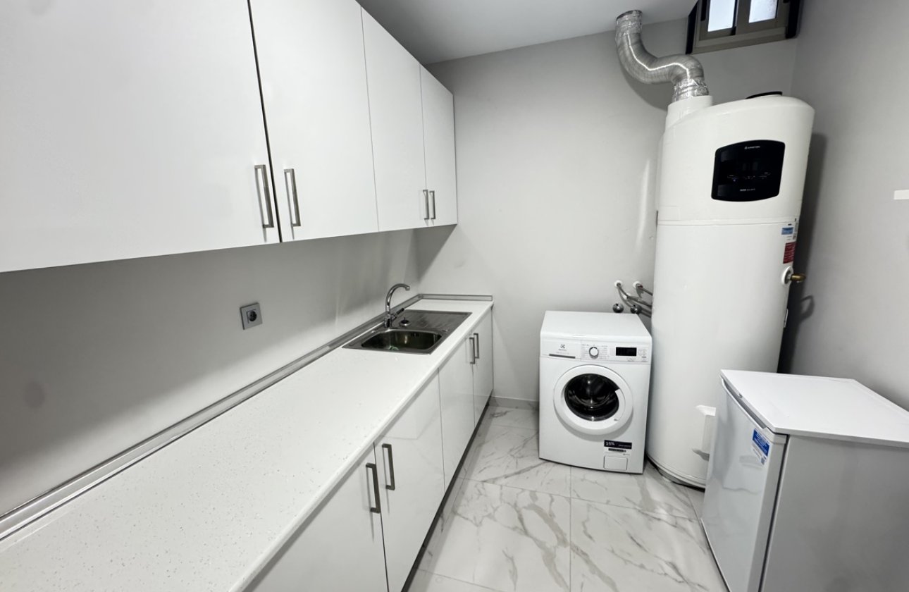 Resale - Villa -
Villamartin