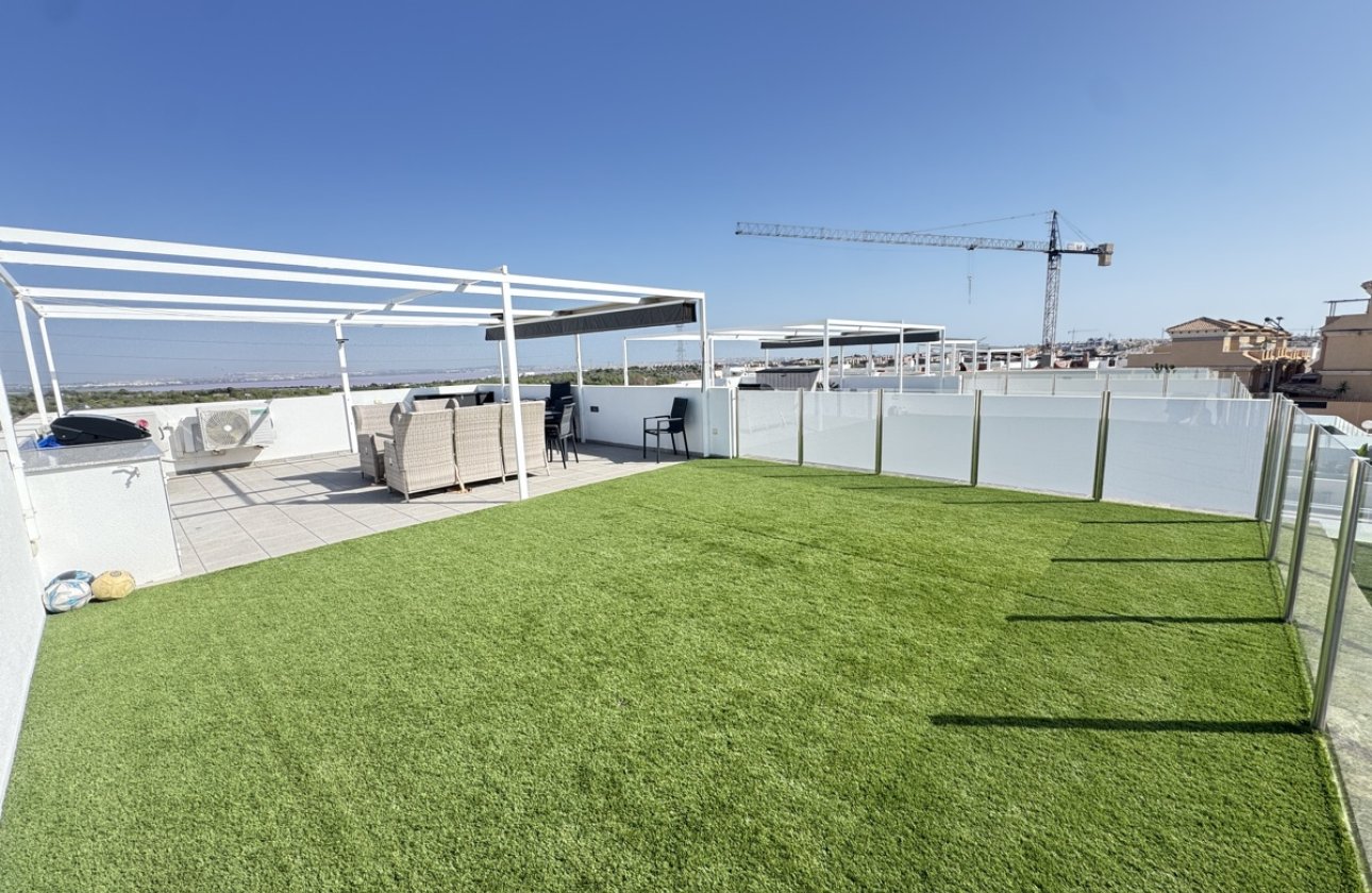 Resale - Villa -
Villamartin