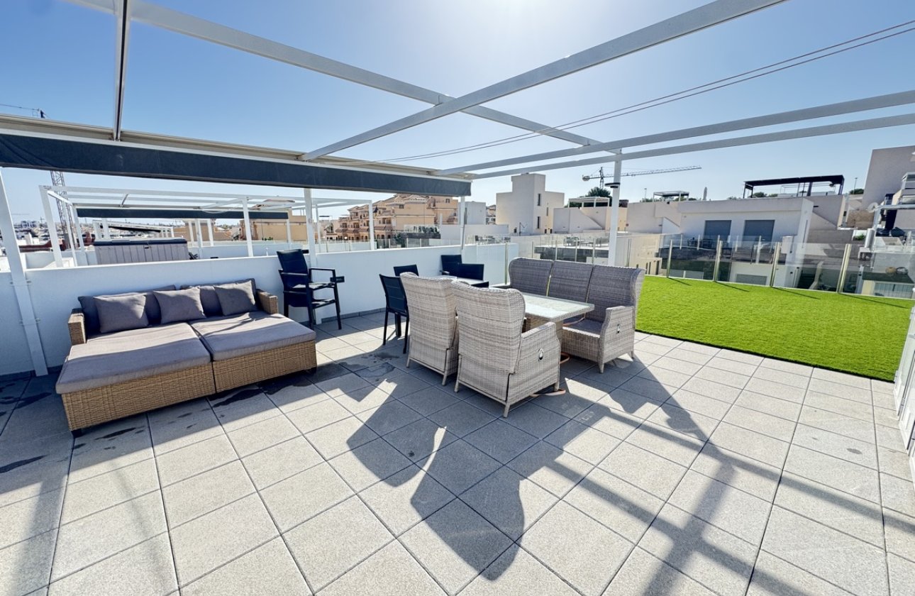 Resale - Villa -
Villamartin