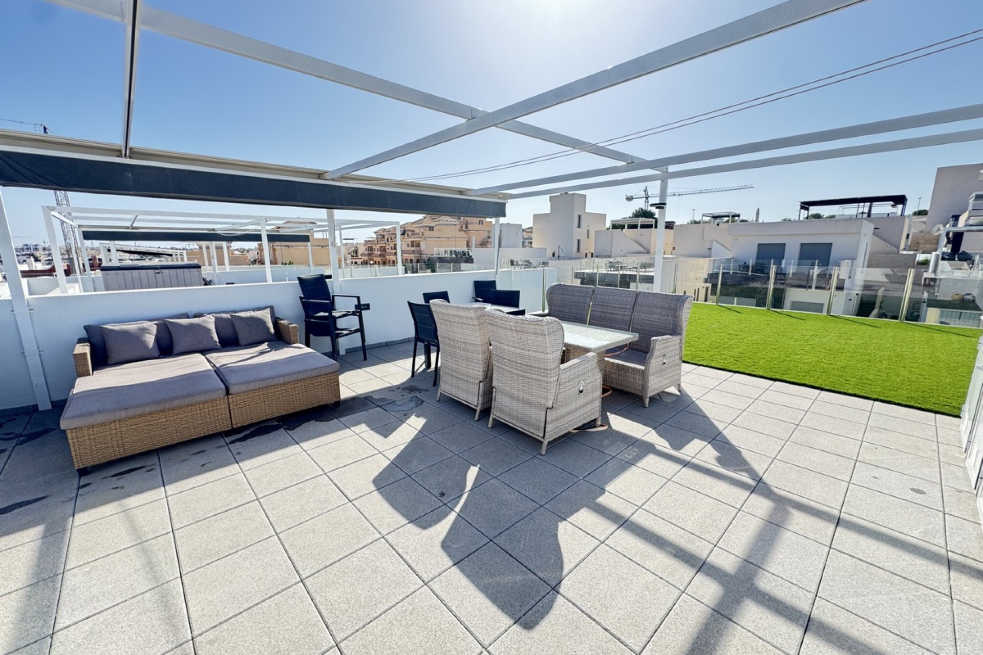 Resale - Villa -
Villamartin