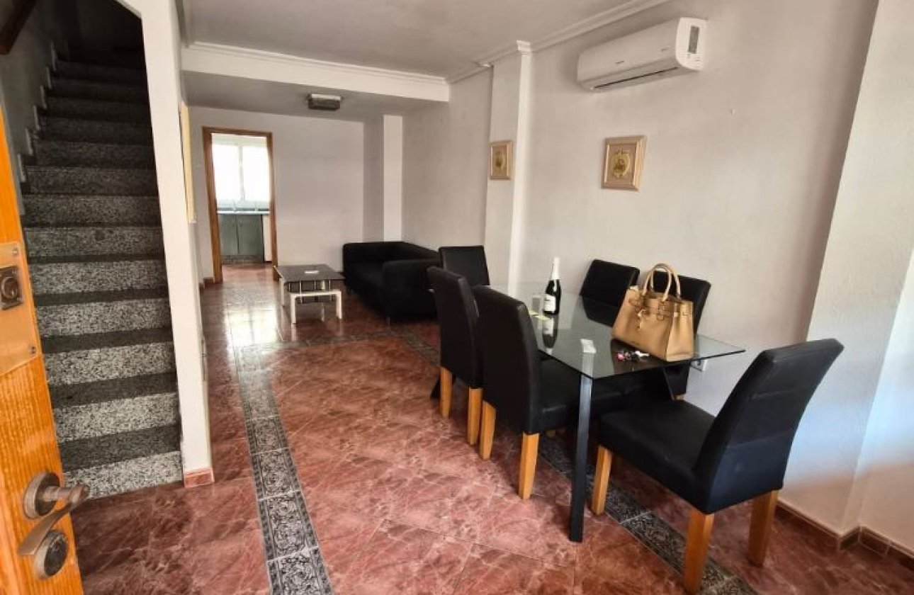 Reventa - Adosado -
Orihuela Costa - Playa Flamenca