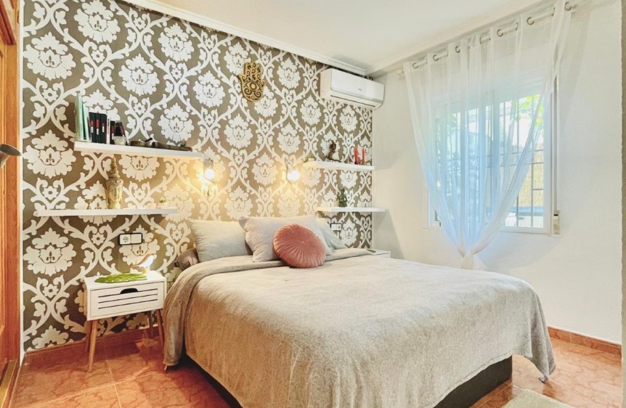 Reventa - Adosado -
Orihuela Costa - Playa Flamenca