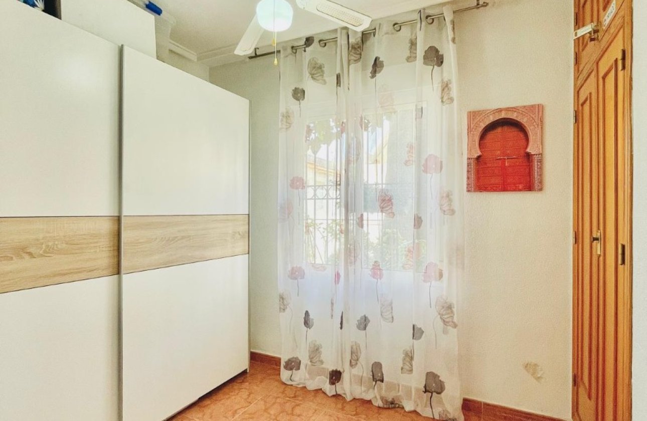 Reventa - Adosado -
Orihuela Costa - Playa Flamenca