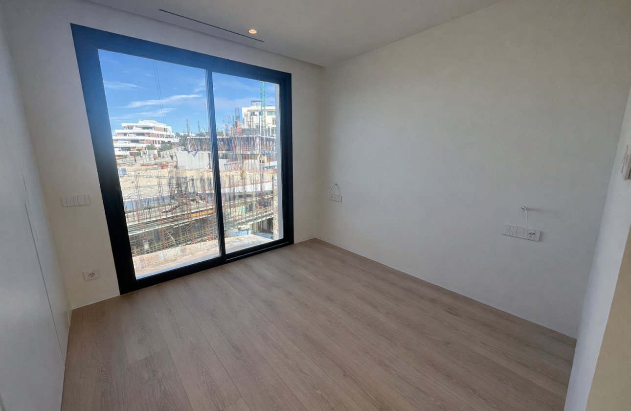 Reventa - Apartamento -
Orihuela Costa - Las Colinas Golf