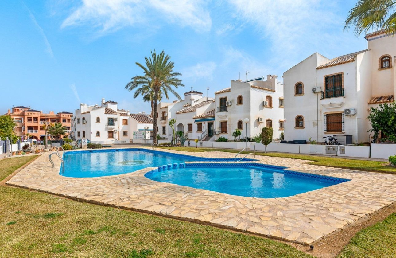Reventa - Apartamento -
Orihuela Costa - Villamartín