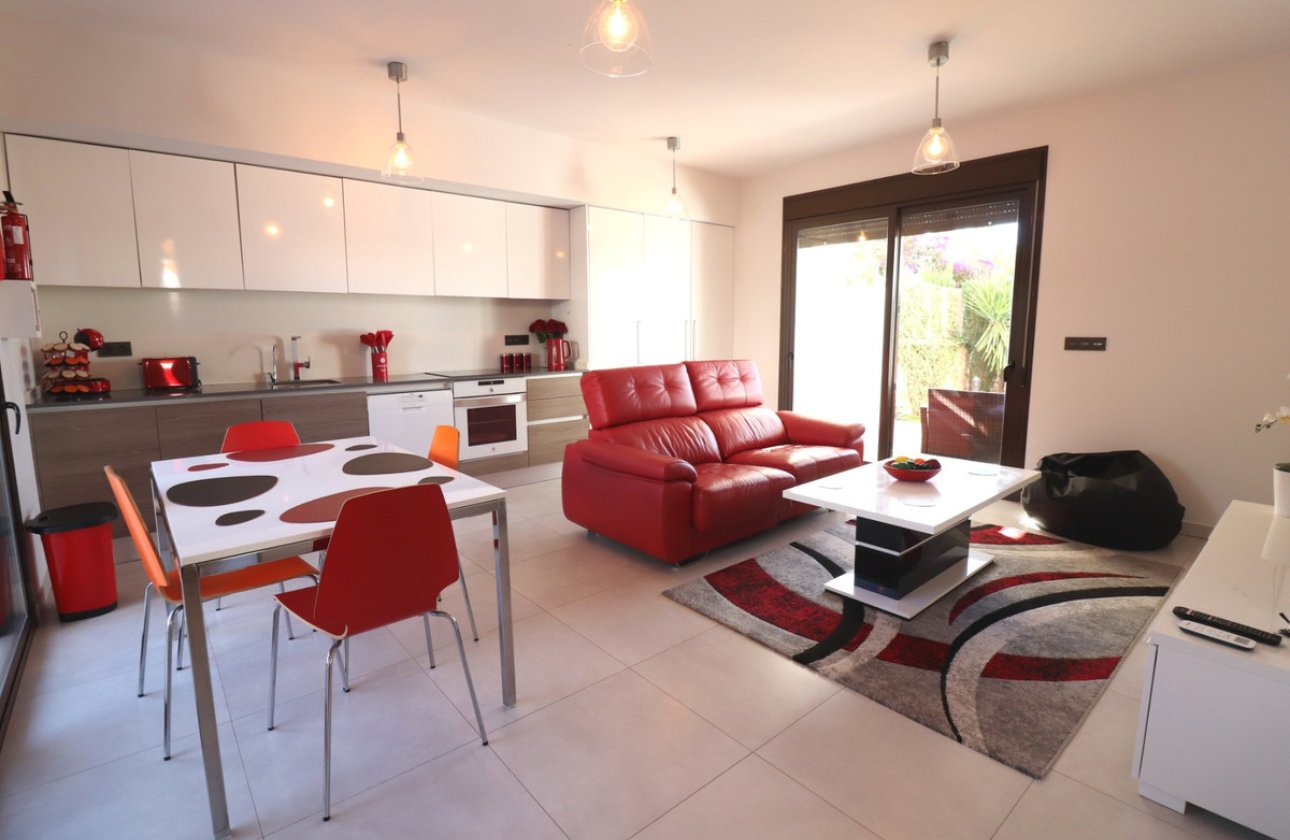 Reventa - Apartamento / piso -
Algorfa - Algorfa Centro