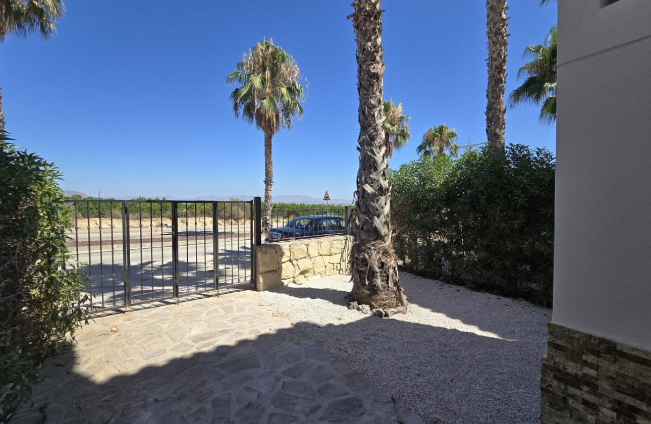 Reventa - Apartamento / piso -
Algorfa - Algorfa Centro