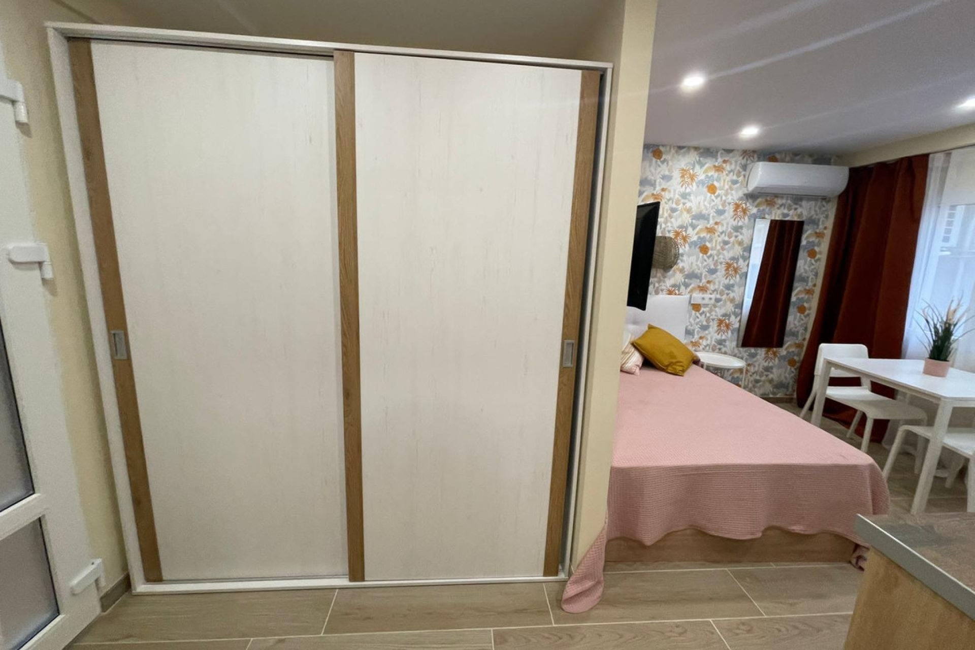 Reventa - Apartamento / piso -
Alicante - Alicante Centro