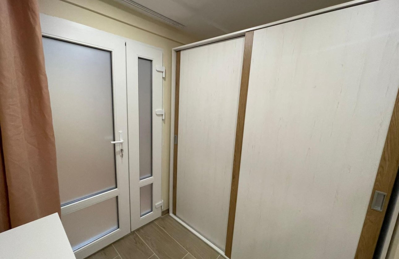 Reventa - Apartamento / piso -
Alicante - Alicante Centro