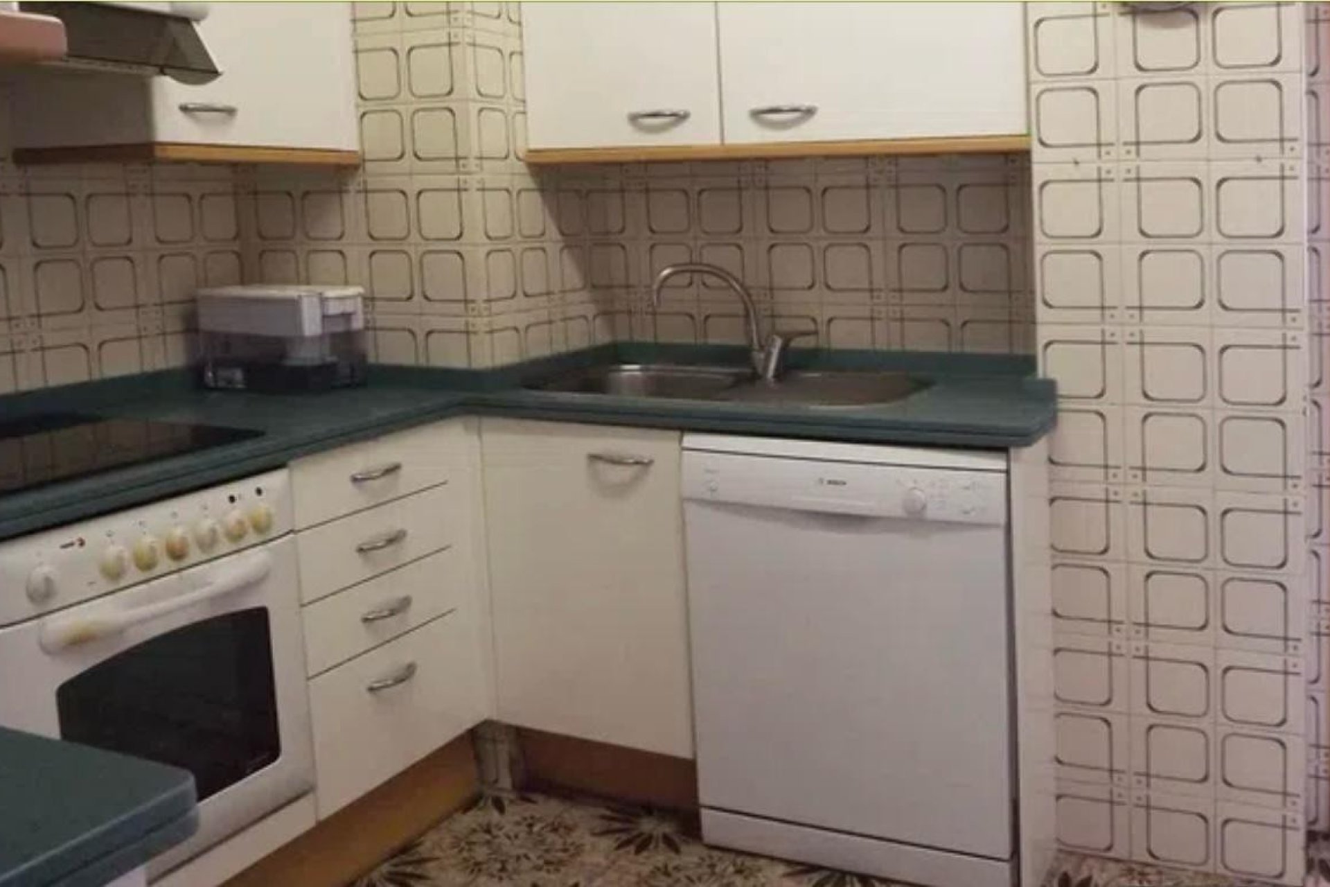 Reventa - Apartamento / piso -
Alicante - Alicante Centro