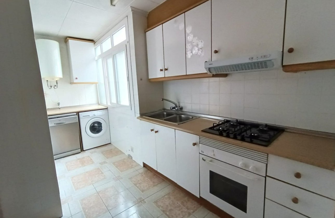 Reventa - Apartamento / piso -
Alicante - Alicante Centro