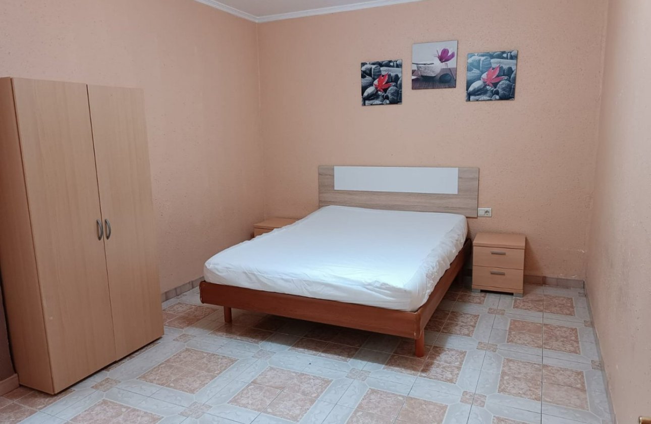 Reventa - Apartamento / piso -
Alicante - Alicante Centro