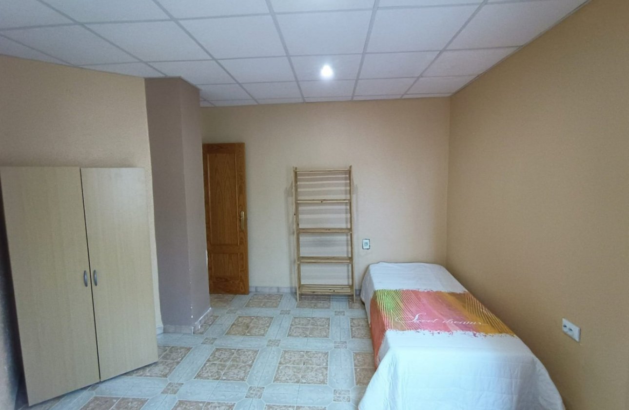 Reventa - Apartamento / piso -
Alicante - Alicante Centro