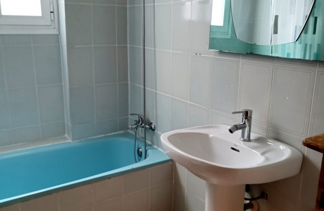 Reventa - Apartamento / piso -
Alicante - Alicante Centro