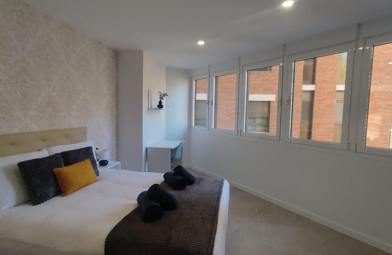 Reventa - Apartamento / piso -
Alicante - Alicante Centro