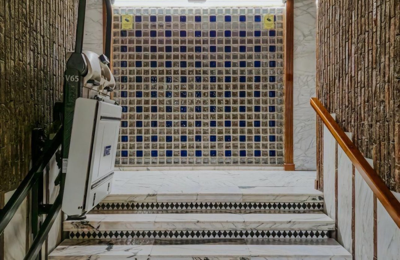 Reventa - Apartamento / piso -
Alicante - Alicante Centro