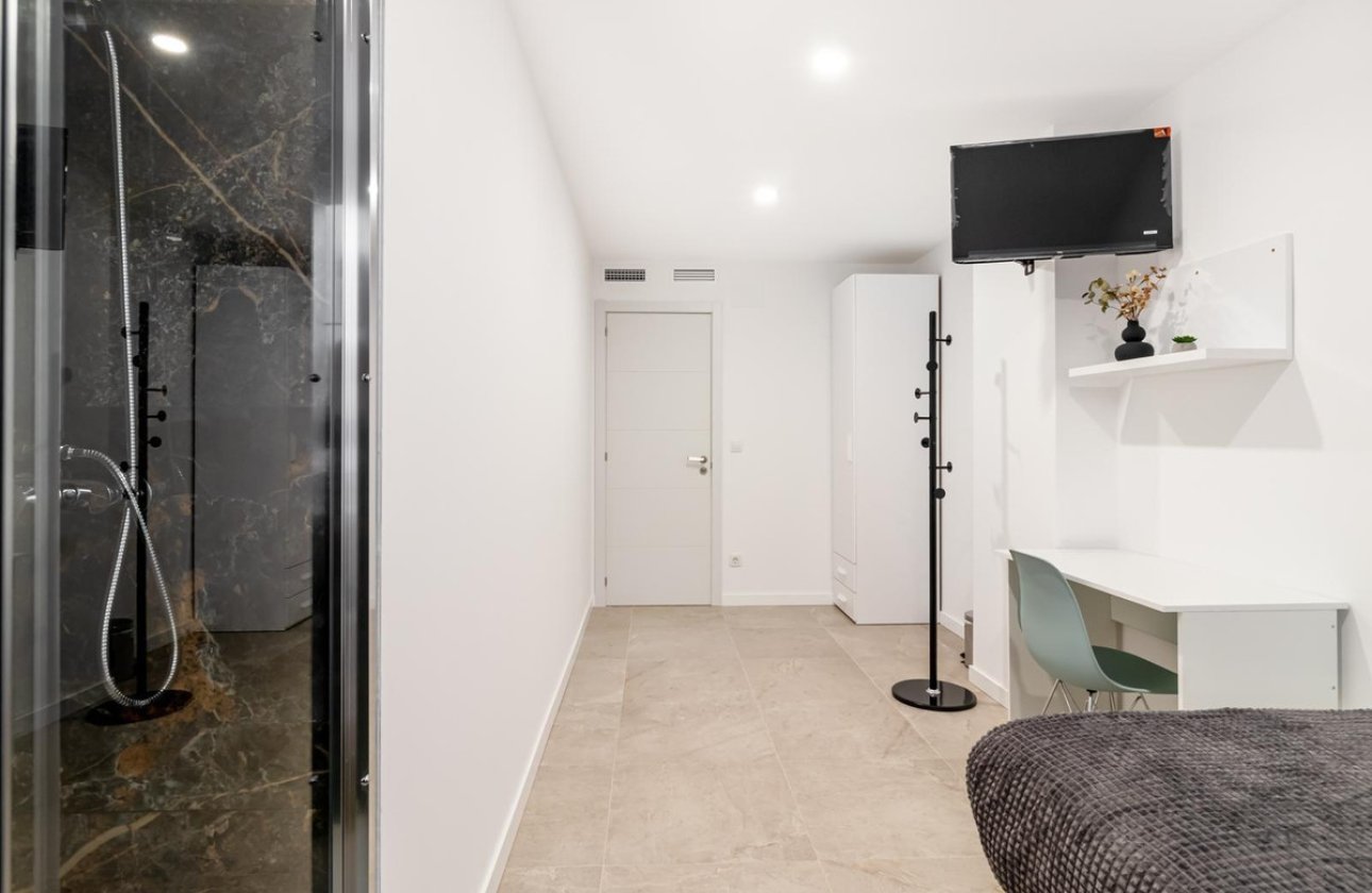 Reventa - Apartamento / piso -
Alicante - Alicante Centro