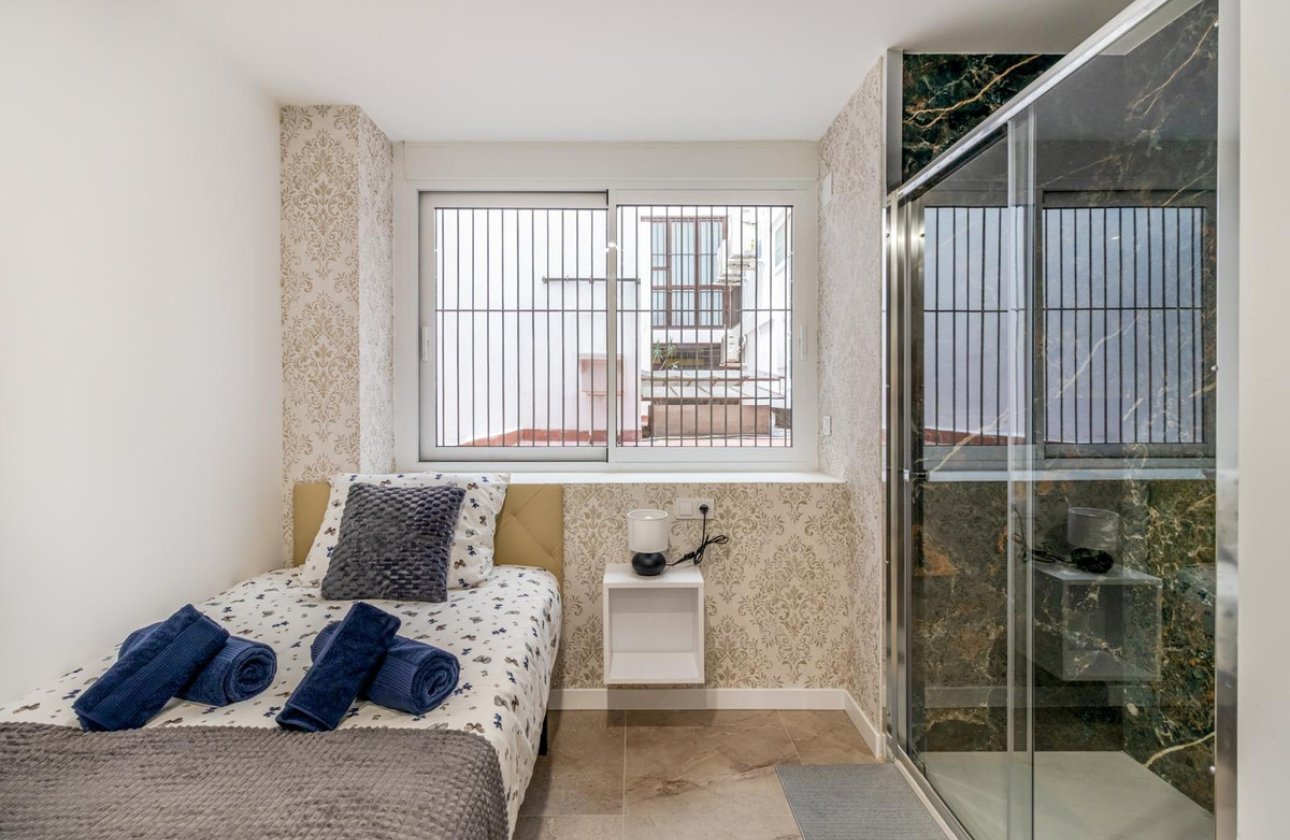 Reventa - Apartamento / piso -
Alicante - Alicante Centro