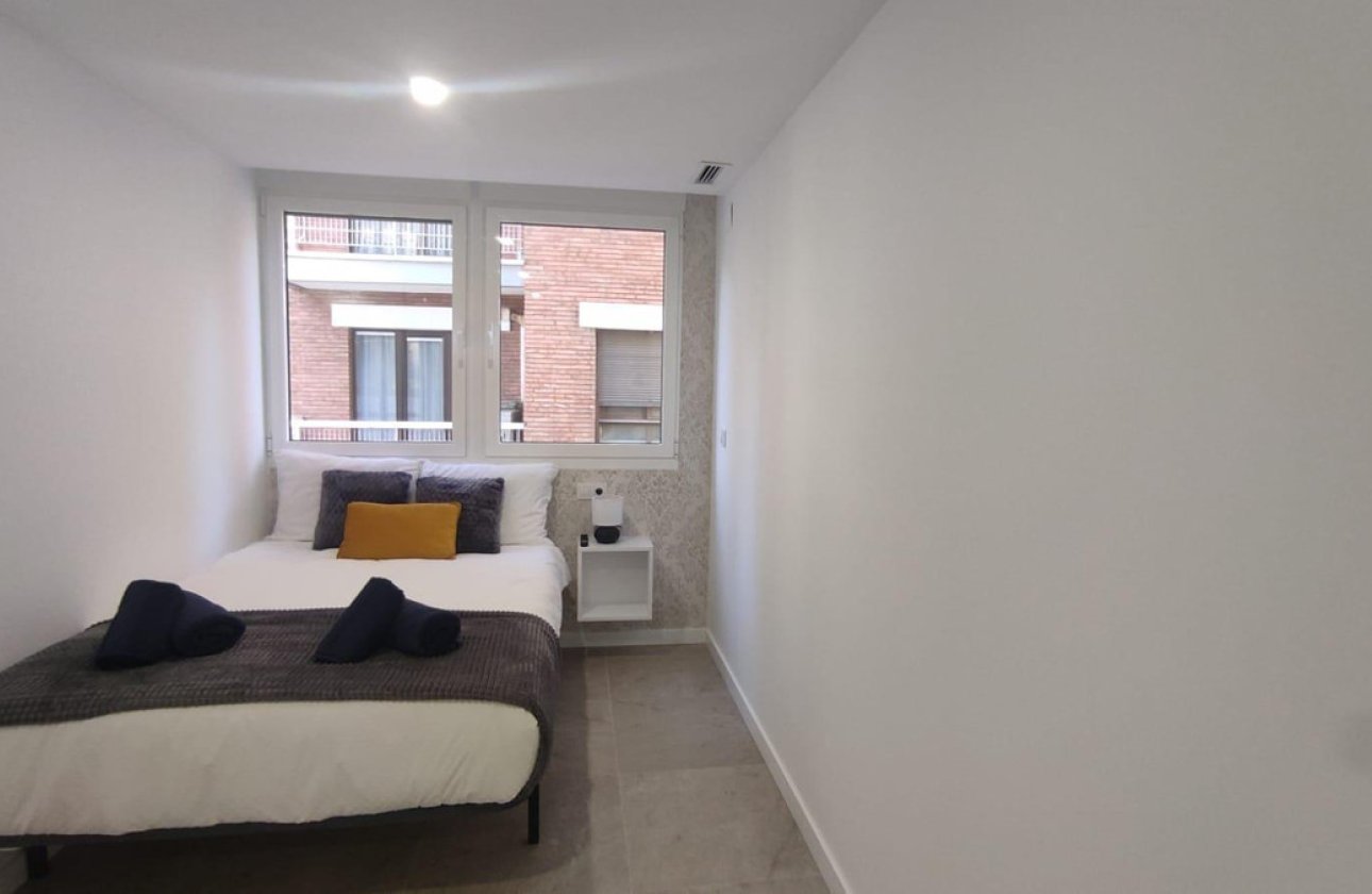 Reventa - Apartamento / piso -
Alicante - Alicante Centro