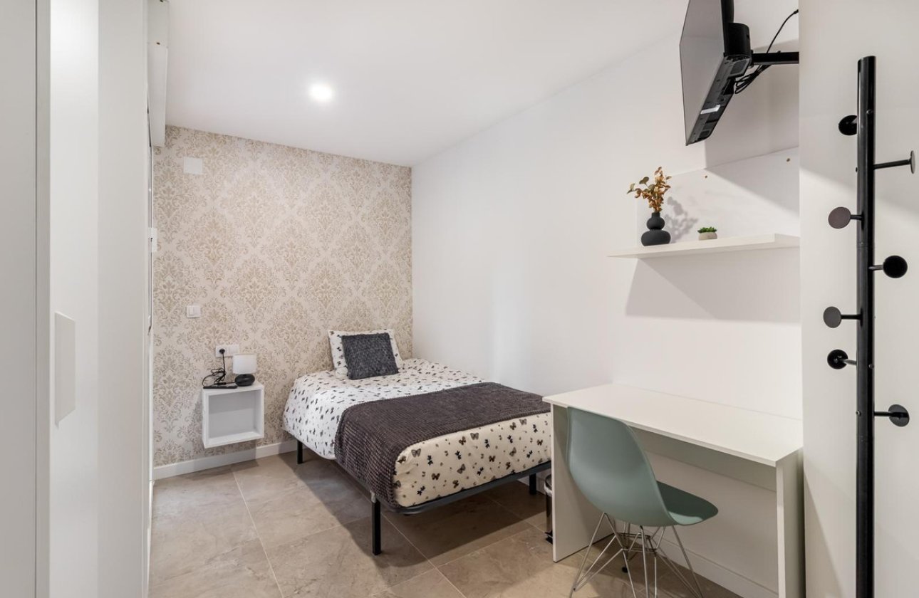 Reventa - Apartamento / piso -
Alicante - Alicante Centro