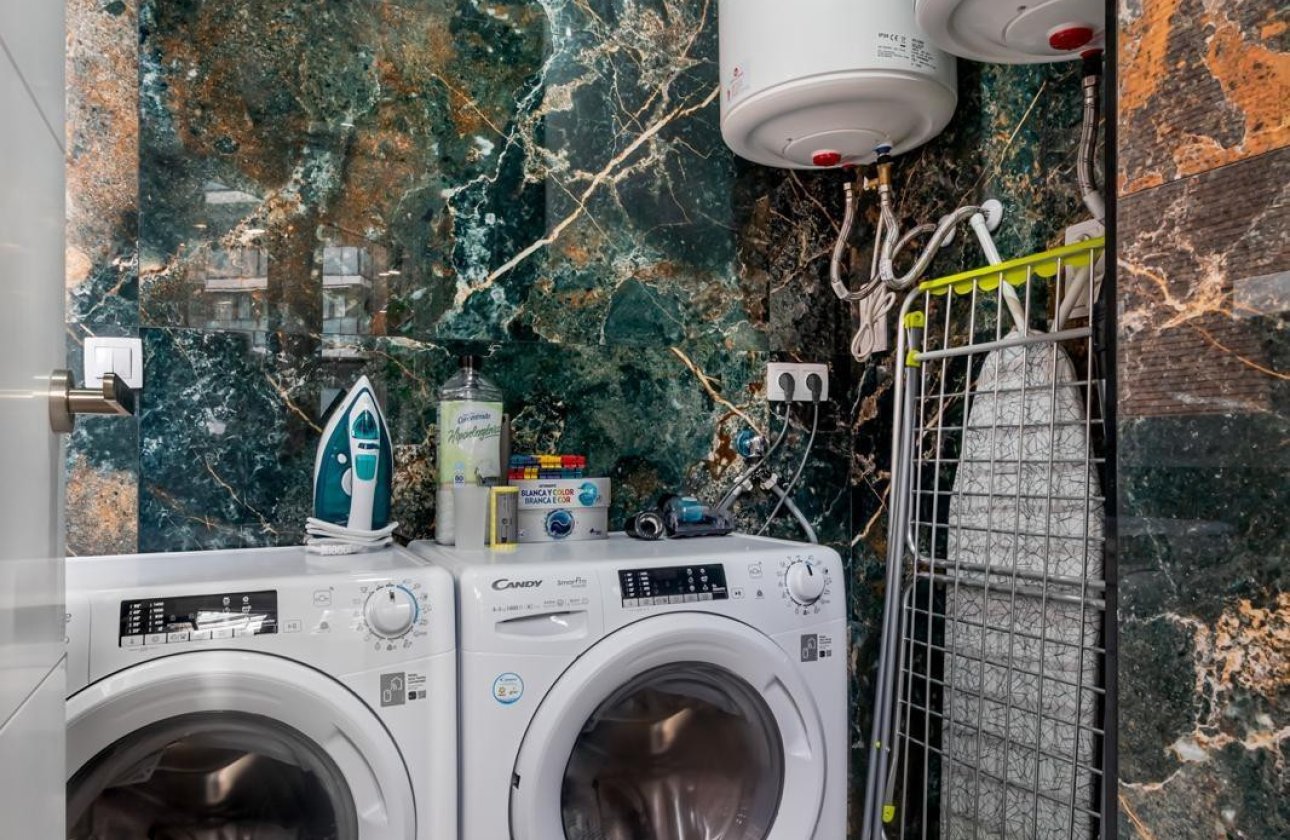 Reventa - Apartamento / piso -
Alicante - Alicante Centro