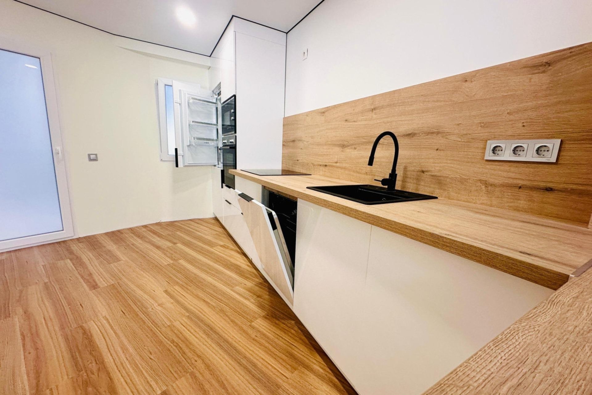 Reventa - Apartamento / piso -
Alicante - Alicante Centro