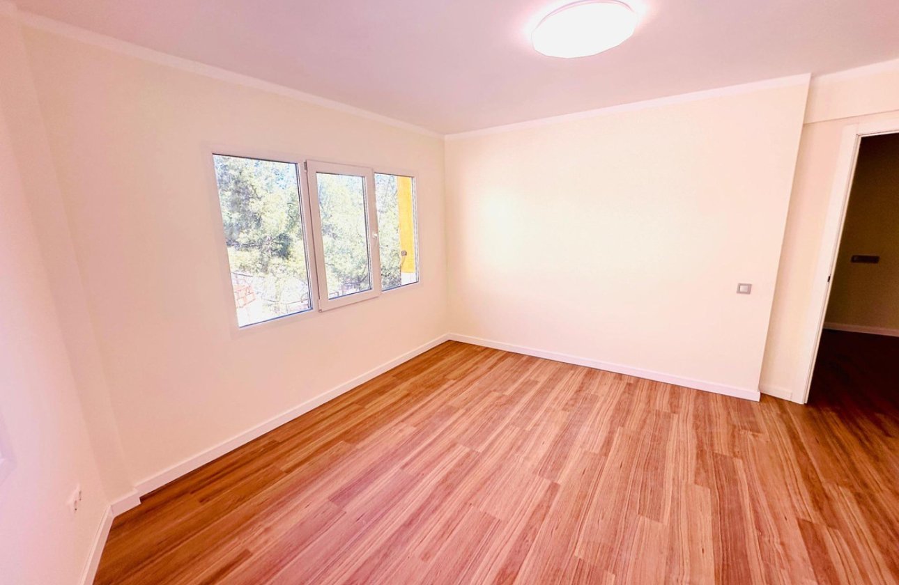 Reventa - Apartamento / piso -
Alicante - Alicante Centro