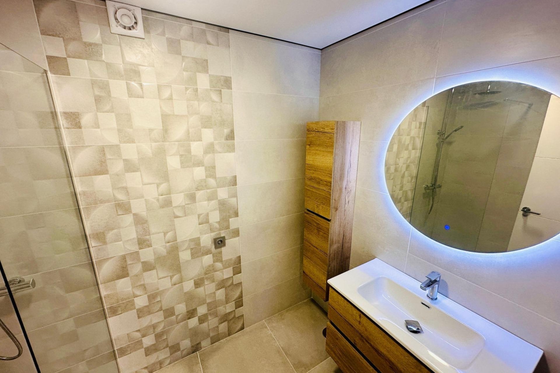 Reventa - Apartamento / piso -
Alicante - Alicante Centro