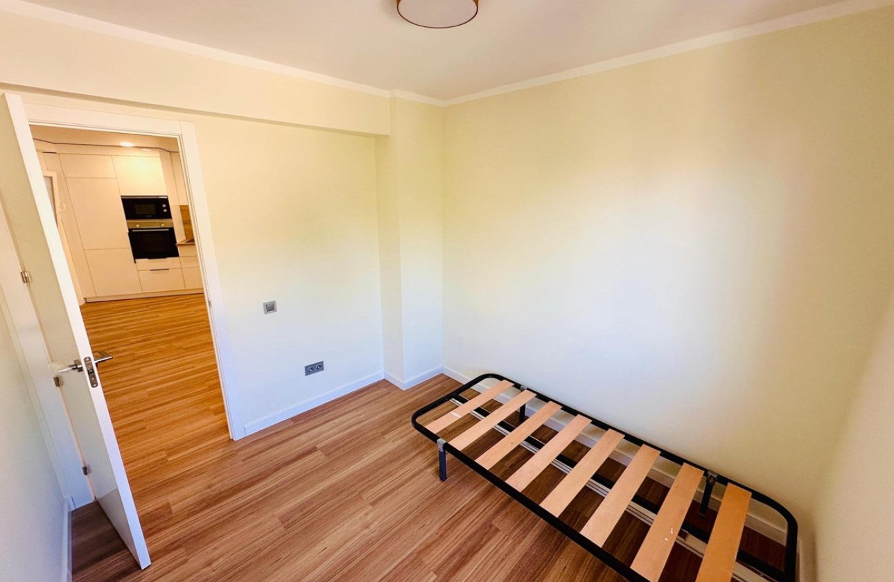 Reventa - Apartamento / piso -
Alicante - Alicante Centro