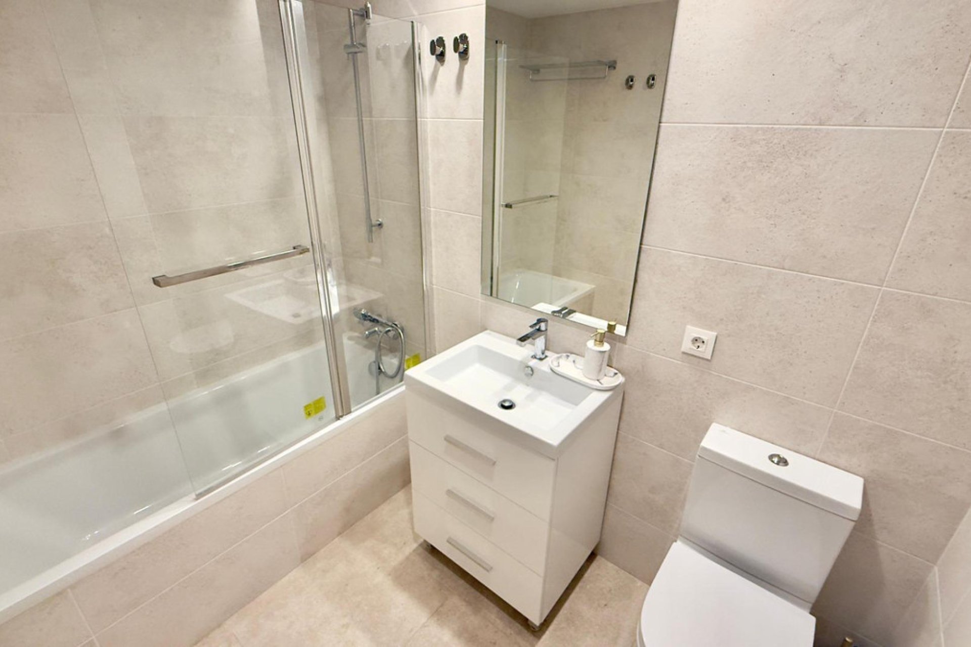 Reventa - Apartamento / piso -
Alicante - Alicante Centro