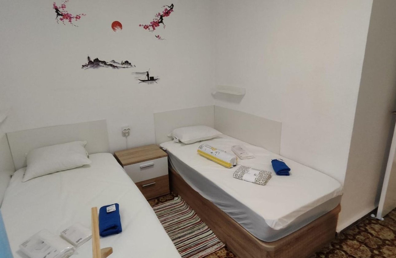 Reventa - Apartamento / piso -
Alicante - Alicante Centro