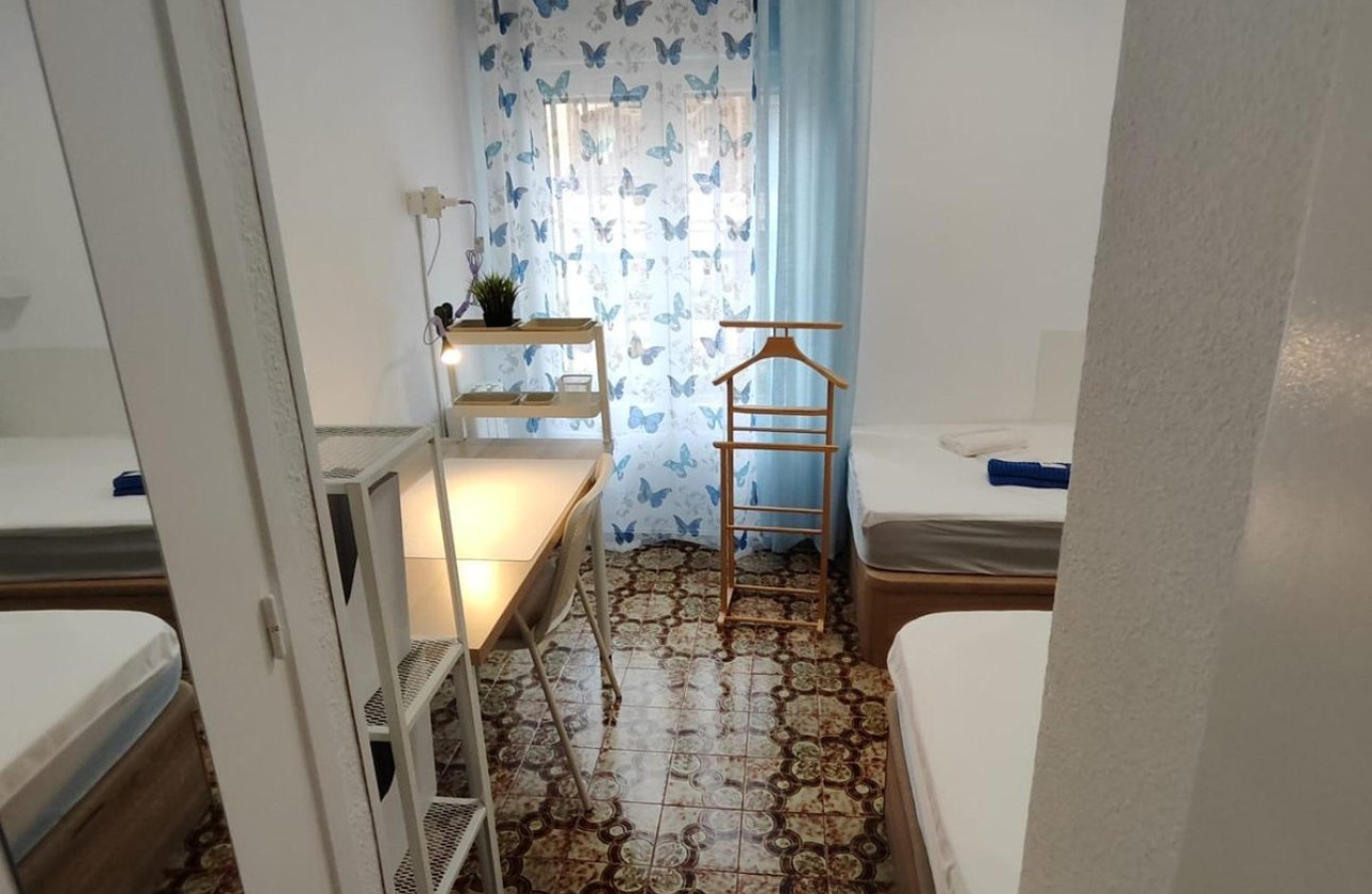 Reventa - Apartamento / piso -
Alicante - Alicante Centro