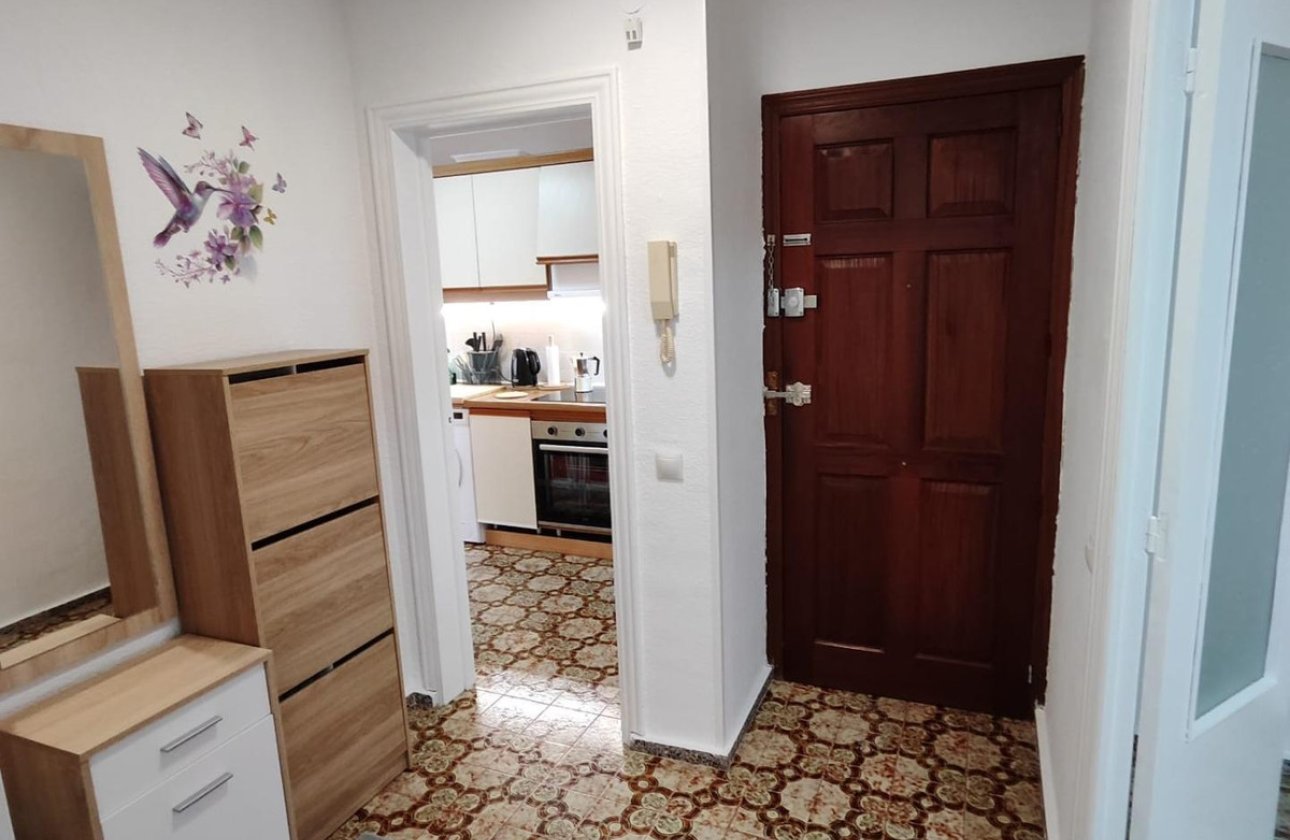 Reventa - Apartamento / piso -
Alicante - Alicante Centro