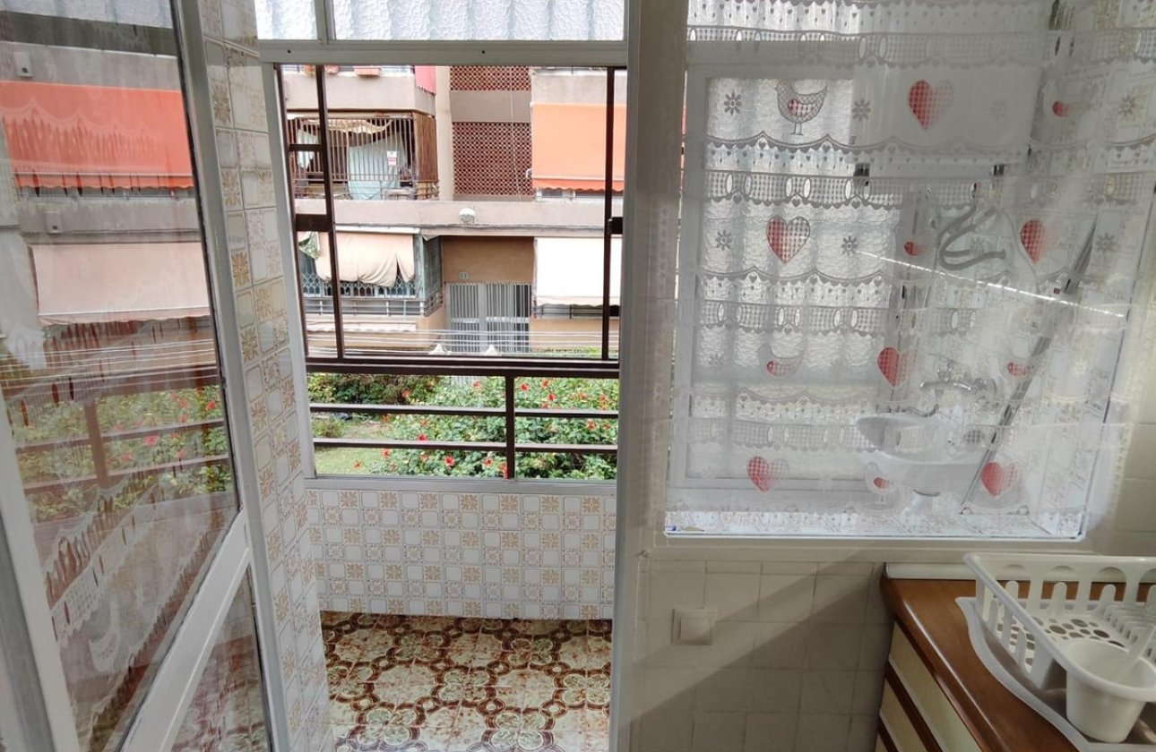 Reventa - Apartamento / piso -
Alicante - Alicante Centro