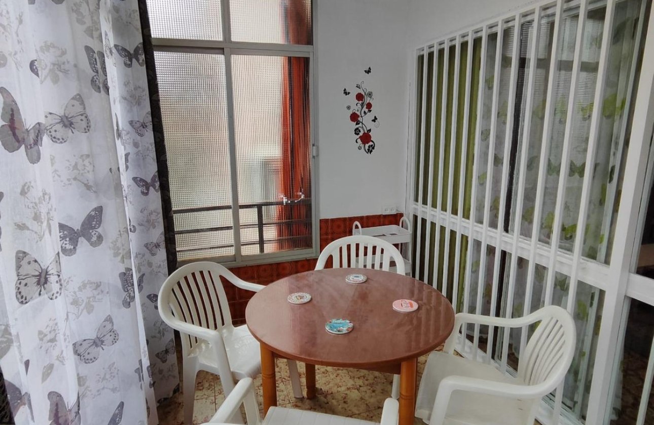 Reventa - Apartamento / piso -
Alicante - Alicante Centro