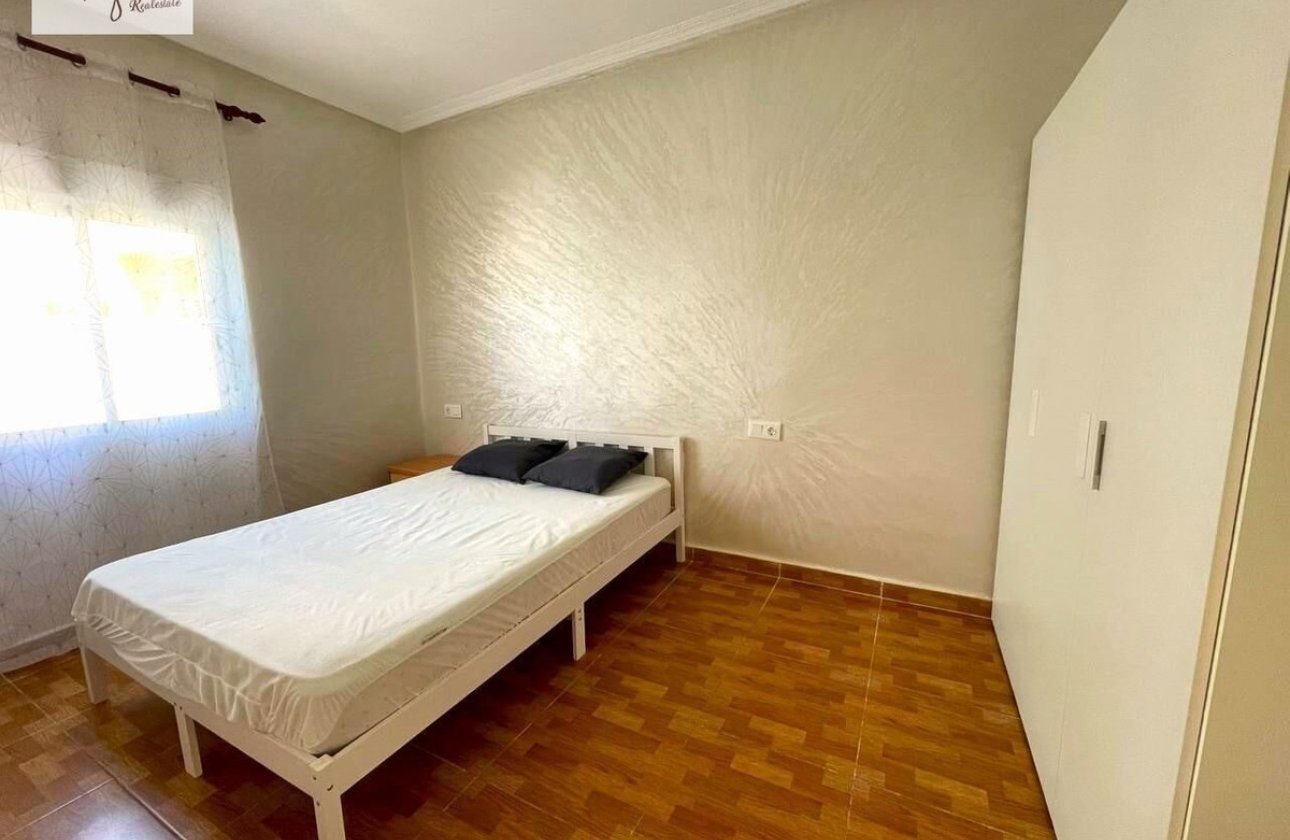 Reventa - Apartamento / piso -
Alicante - Alicante Centro