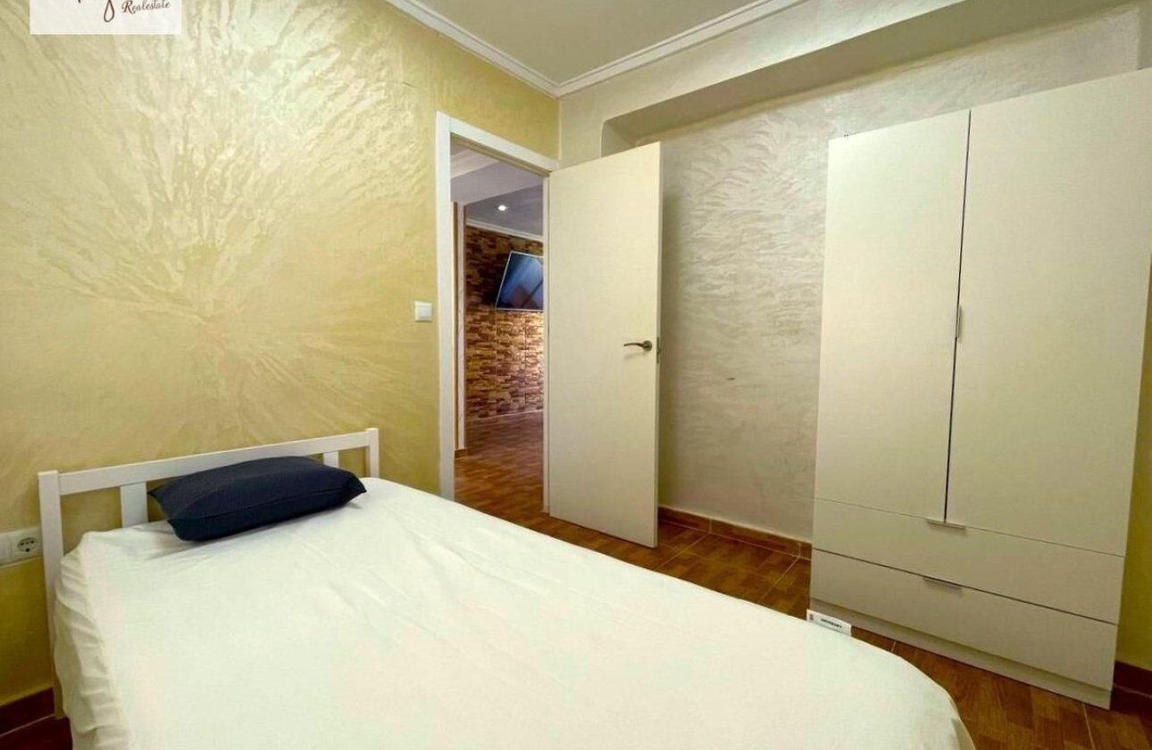 Reventa - Apartamento / piso -
Alicante - Alicante Centro