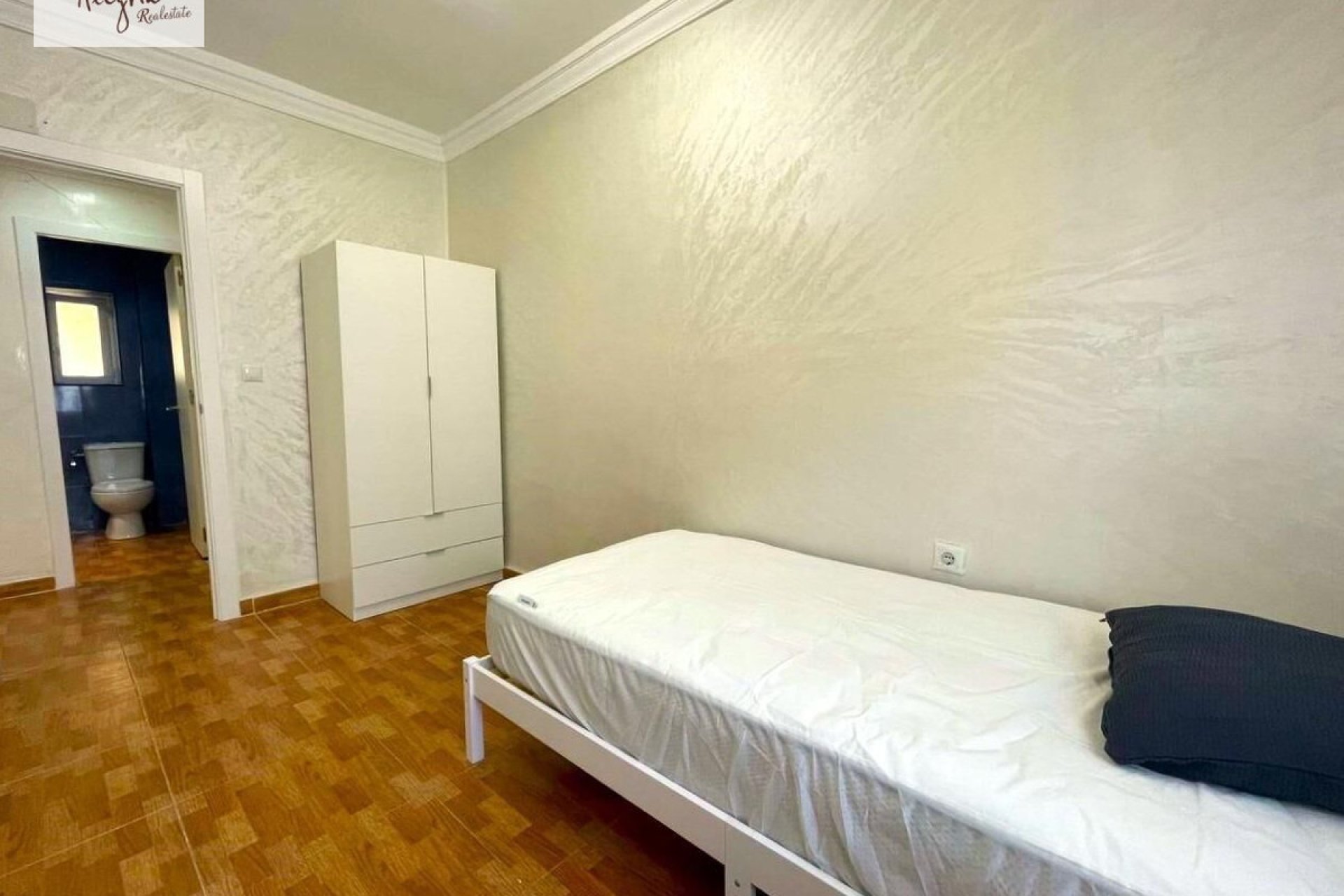 Reventa - Apartamento / piso -
Alicante - Alicante Centro