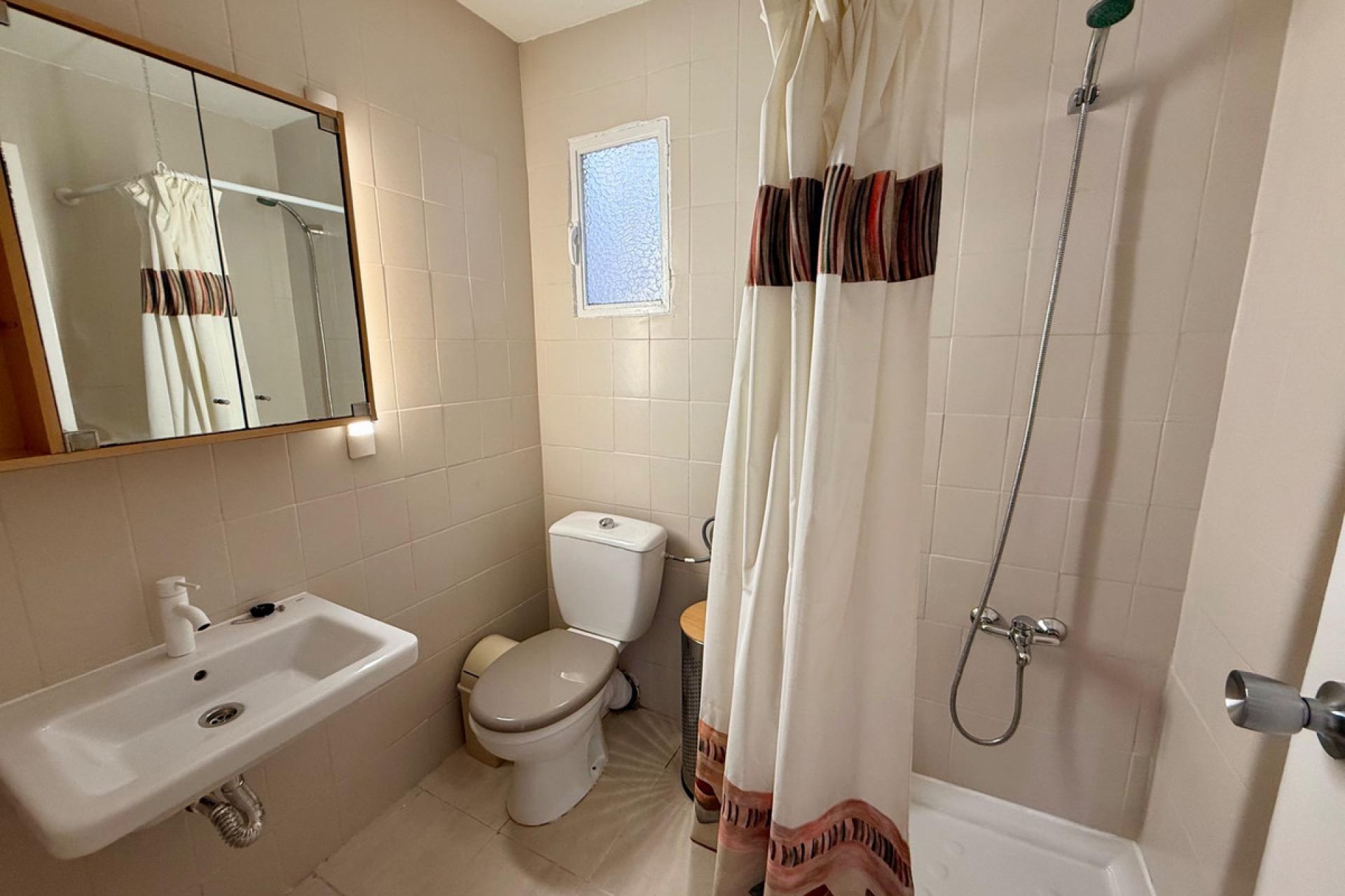 Reventa - Apartamento / piso -
Alicante - Alicante Centro